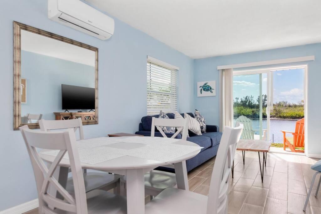Beautiful Waterfront 1 Bedroom #4 푼타고다 외부 사진