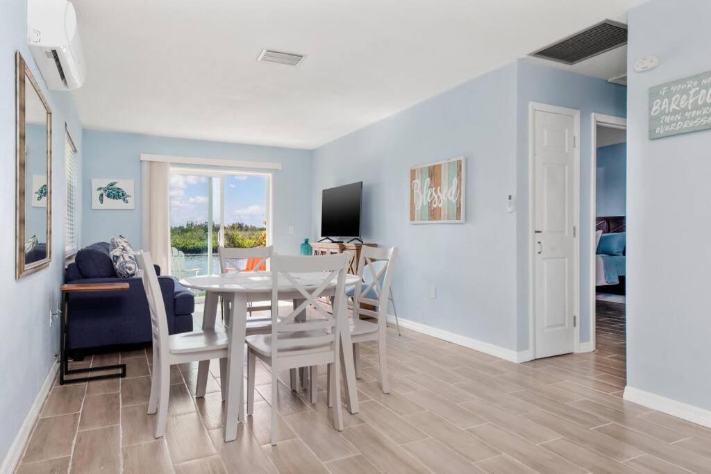 Beautiful Waterfront 1 Bedroom #4 푼타고다 외부 사진