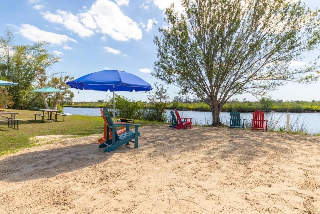 Beautiful Waterfront 1 Bedroom #4 푼타고다 외부 사진
