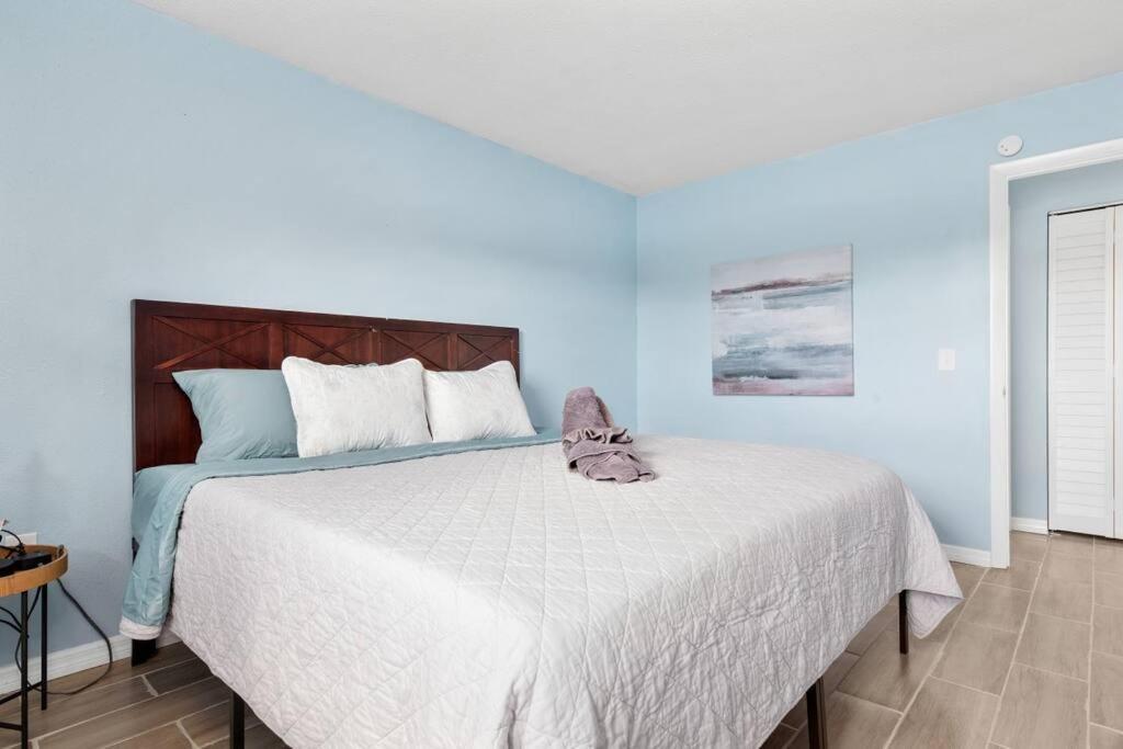 Beautiful Waterfront 1 Bedroom #4 푼타고다 외부 사진